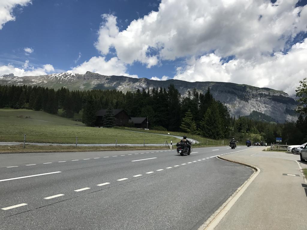 Ferienwohnung Laax Mit Traumblick, Grossem Balkon Und Terrasse Екстер'єр фото