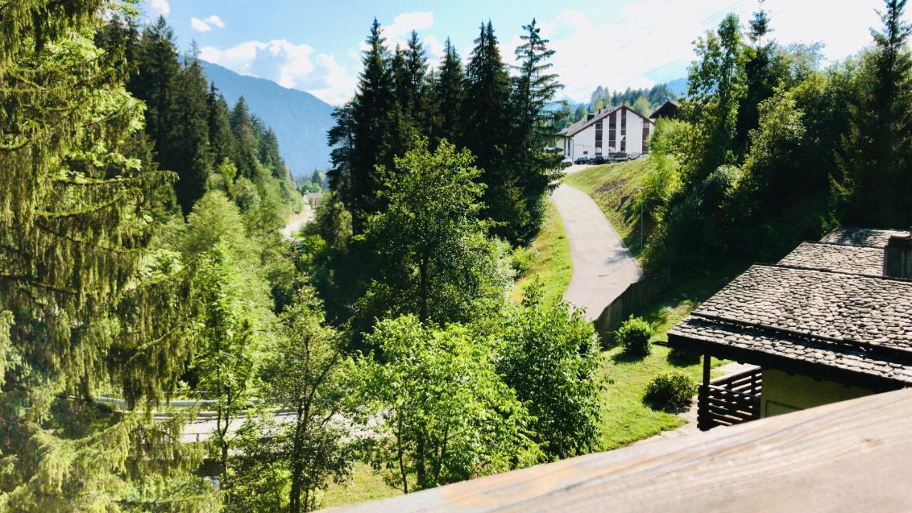 Ferienwohnung Laax Mit Traumblick, Grossem Balkon Und Terrasse Екстер'єр фото